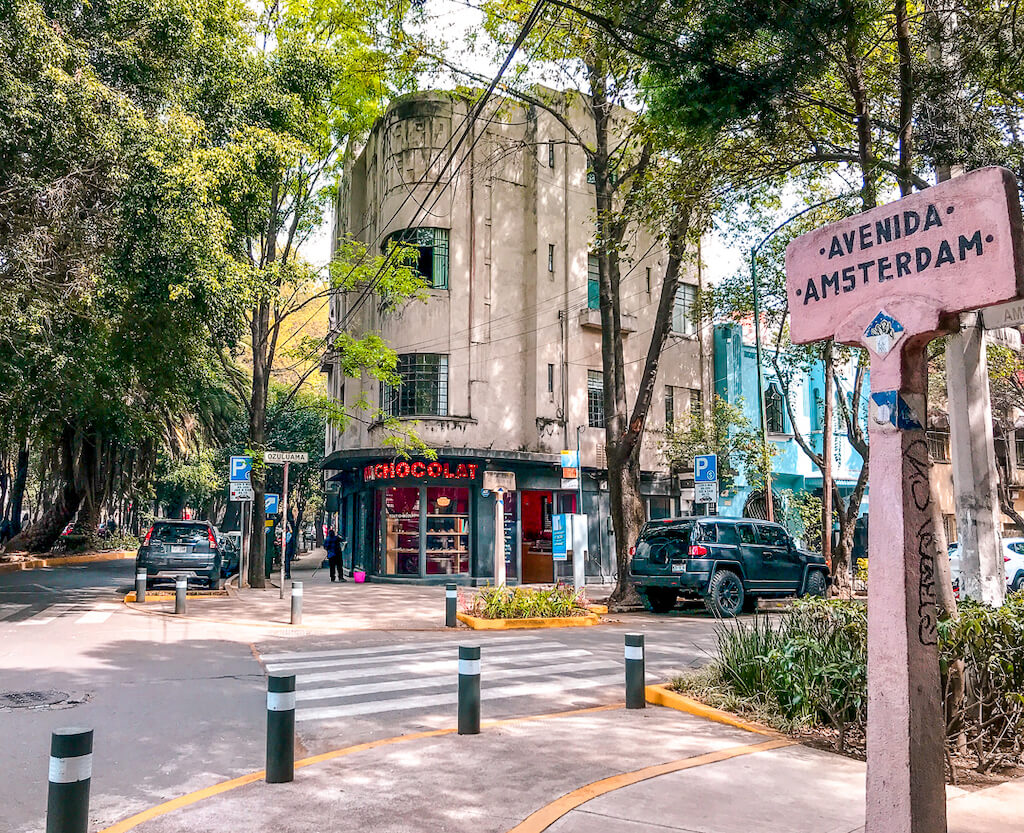 cafe on avenida Amsterdam in Mexico City's La Condesa neighborhood