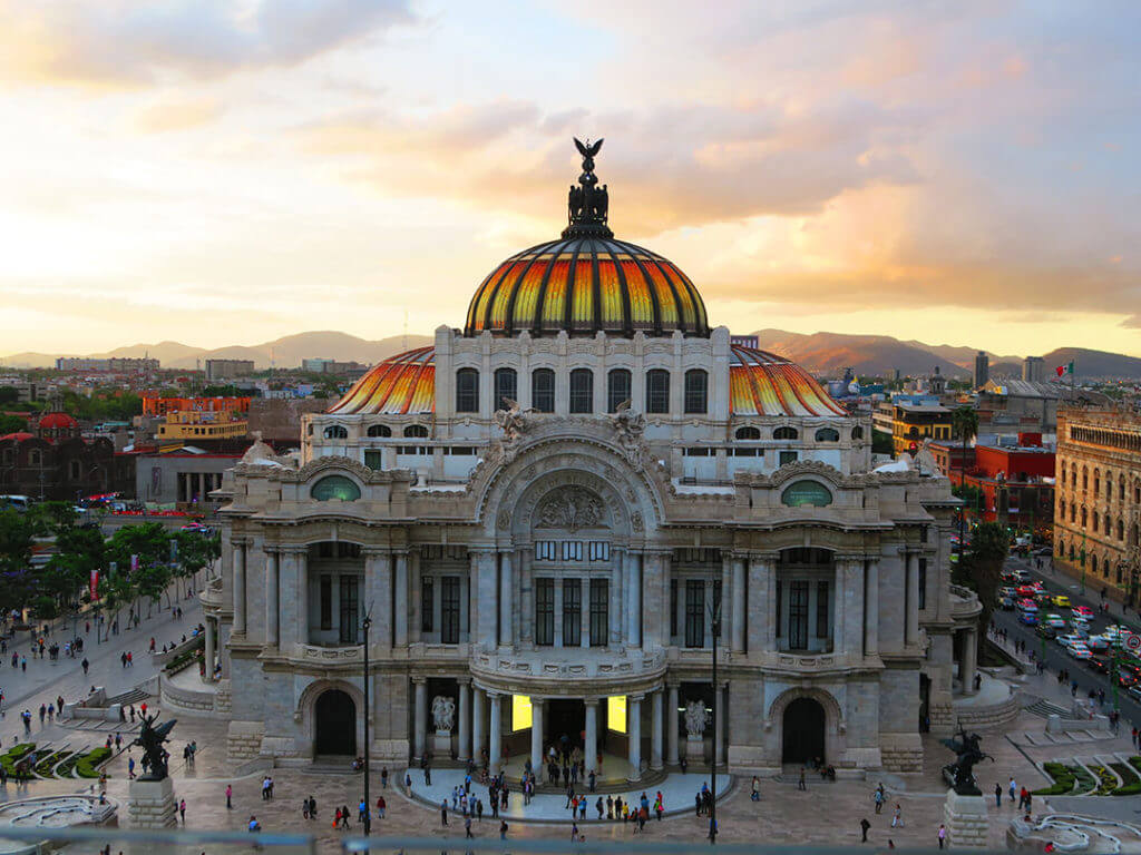 There are all kinds of important things to know before traveling to Mexico, like the fact that museums are often closed on Mondays!